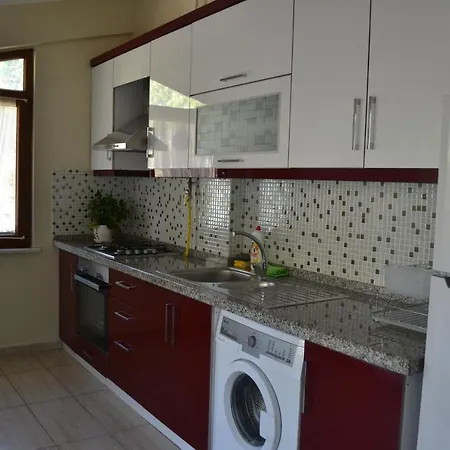 Almasa Aparts شقة