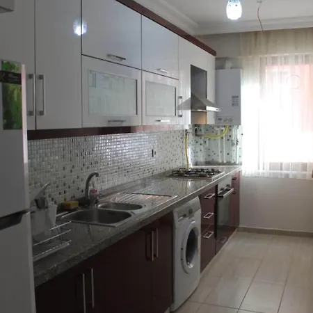 Almasa Aparts شقة