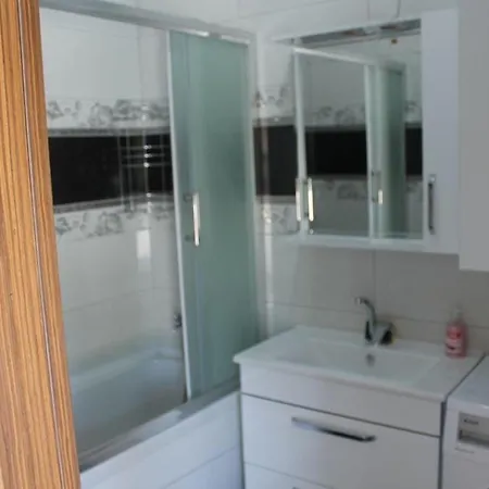 شقة Almasa Aparts *